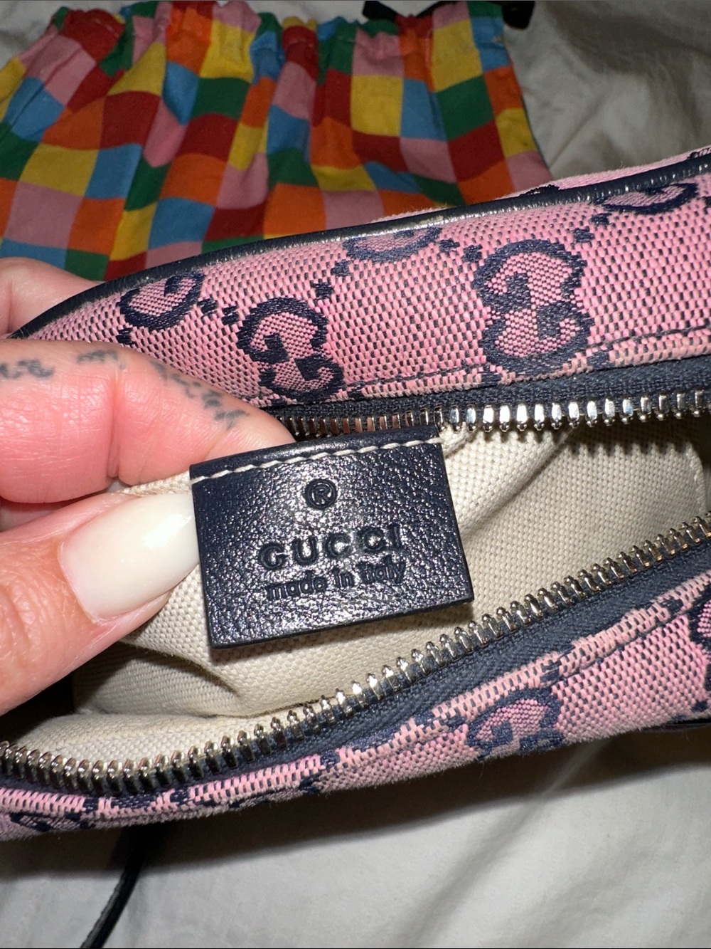 Gucci Pink GG Quilted Canvas Crossbody Bag with Silver Double G - Picture 6 of 14